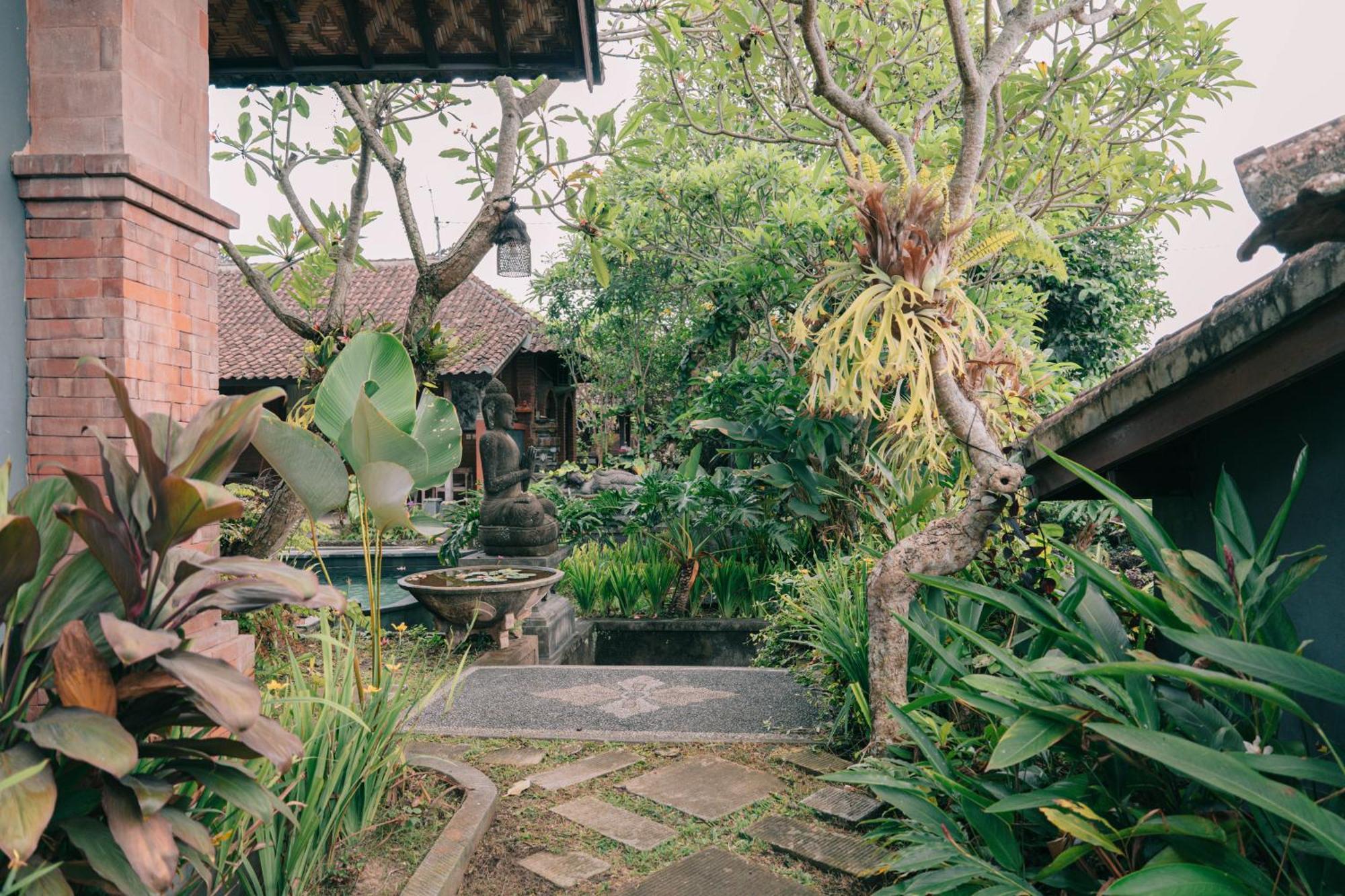Bramasa Ubud Guest House Buitenkant foto