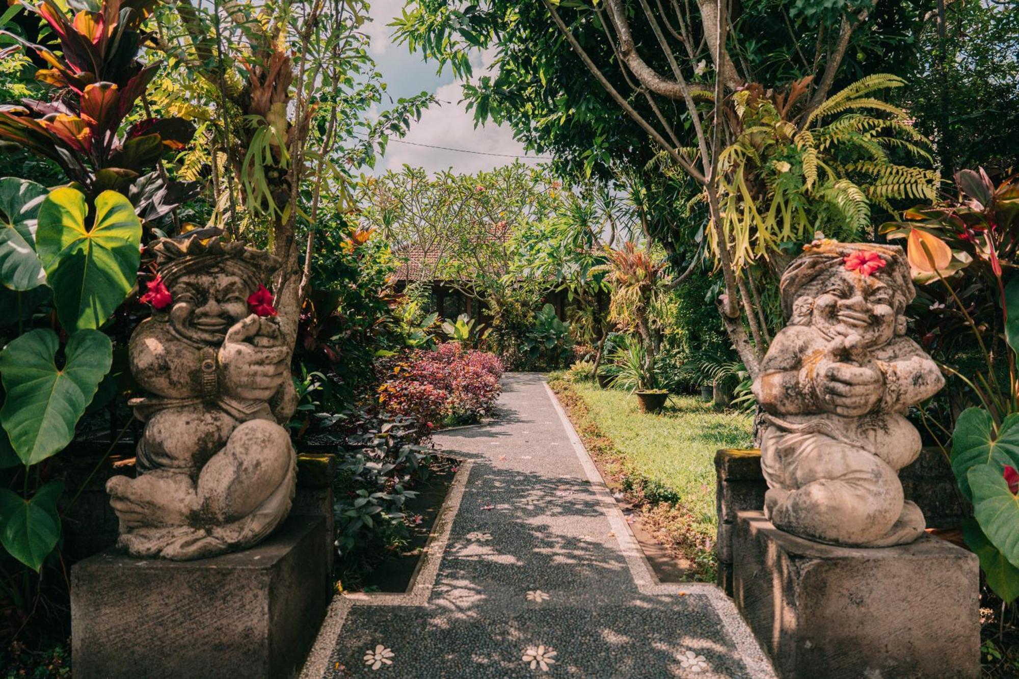 Bramasa Ubud Guest House Buitenkant foto