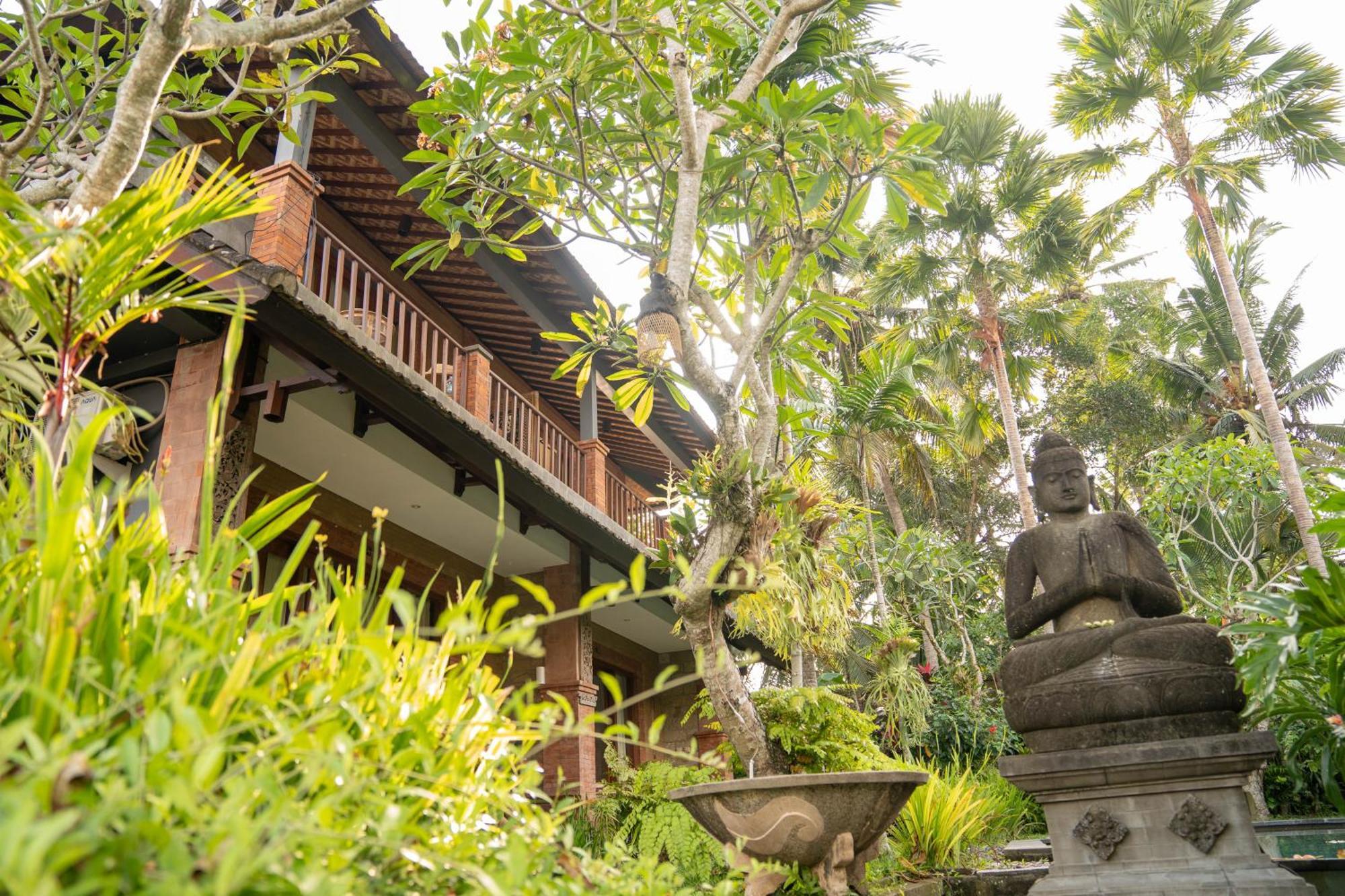 Bramasa Ubud Guest House Buitenkant foto
